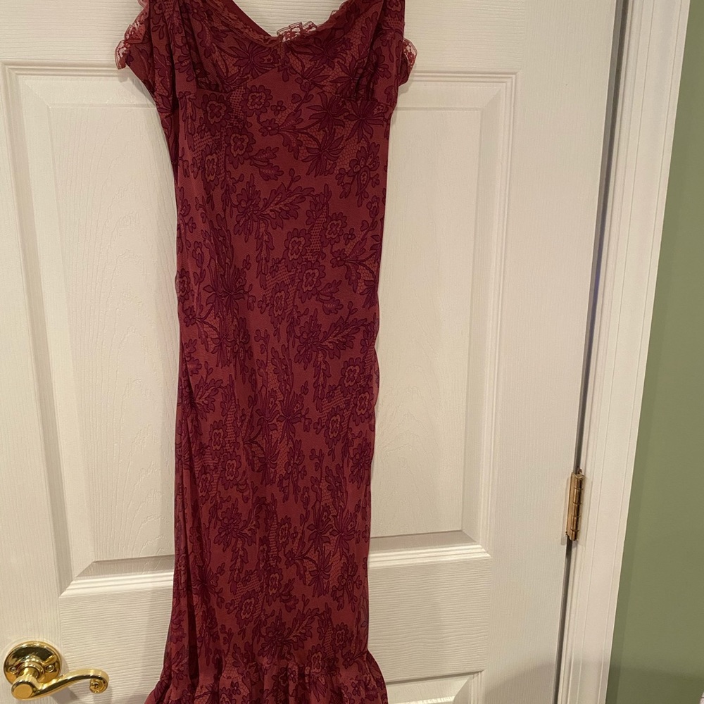 Betsy Johnson floral lace long dress